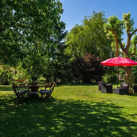 D'hotes Lunidor ゲストハウス